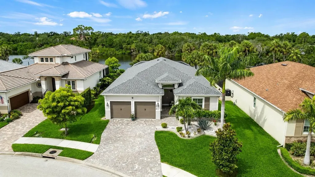 5418 56th Court E Bradenton FL 34203