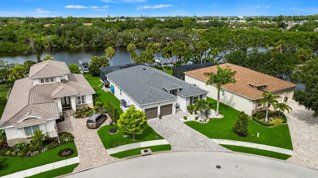 5418 56th Court E Bradenton FL 34203