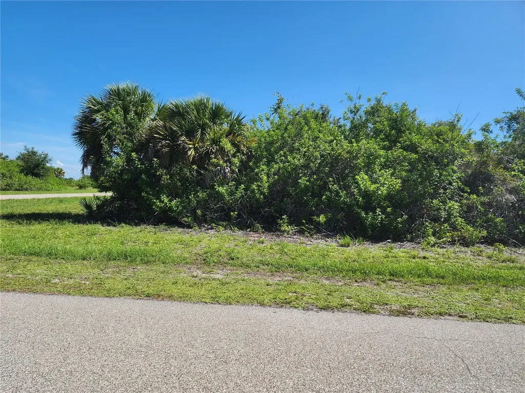 13 Forest Drive Rotonda West FL 33947