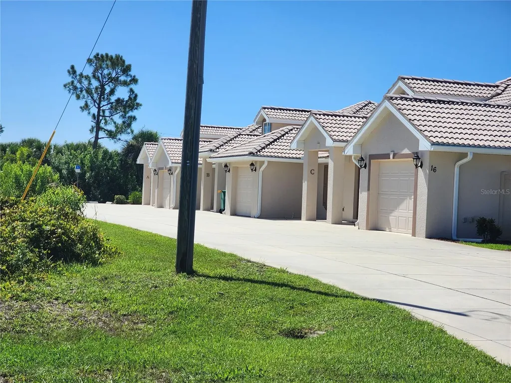 13 Forest Drive Rotonda West FL 33947