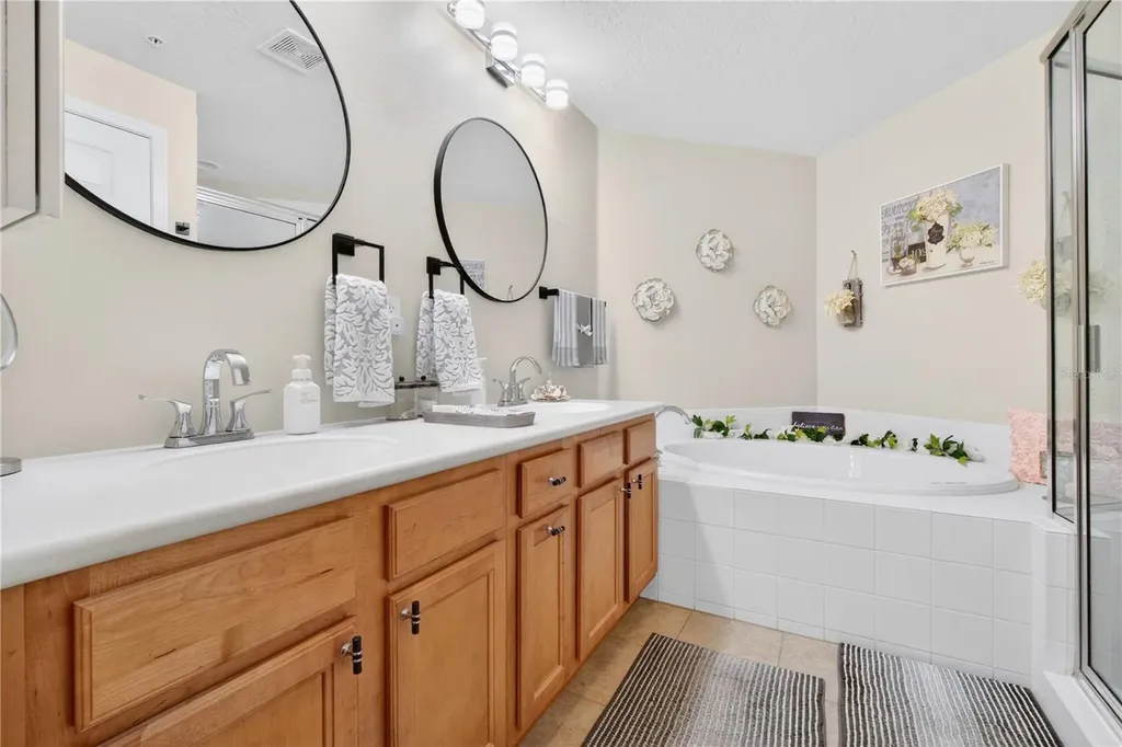 852 Lantern Way Clearwater FL 33765