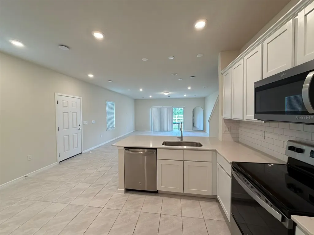 2803 Stunning Avenue Davenport FL 33896