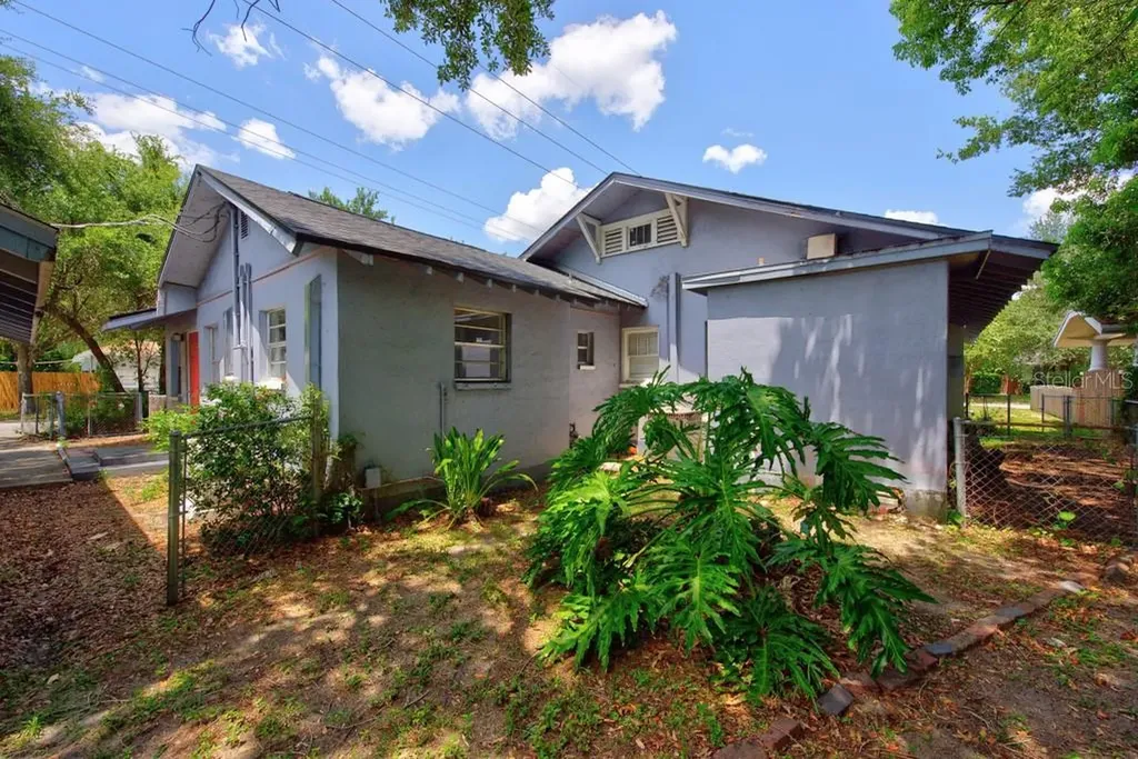 6020 N Flora Vista Avenue Tampa FL 33604