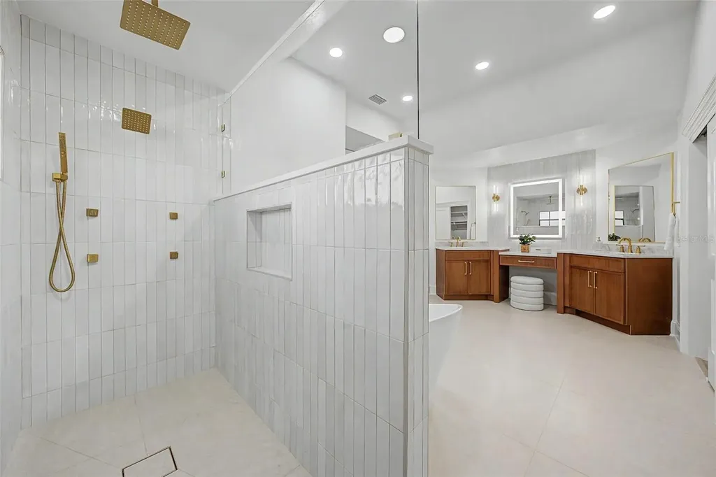 35 Greenhaven Trail Oldsmar FL 34677