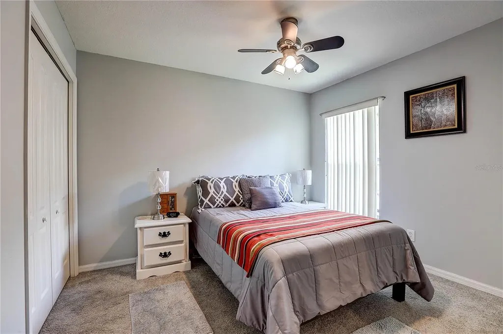 2242 Towering Oaks Circle Seffner FL 33584