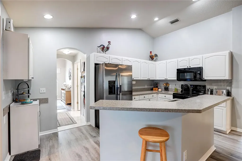 2242 Towering Oaks Circle Seffner FL 33584
