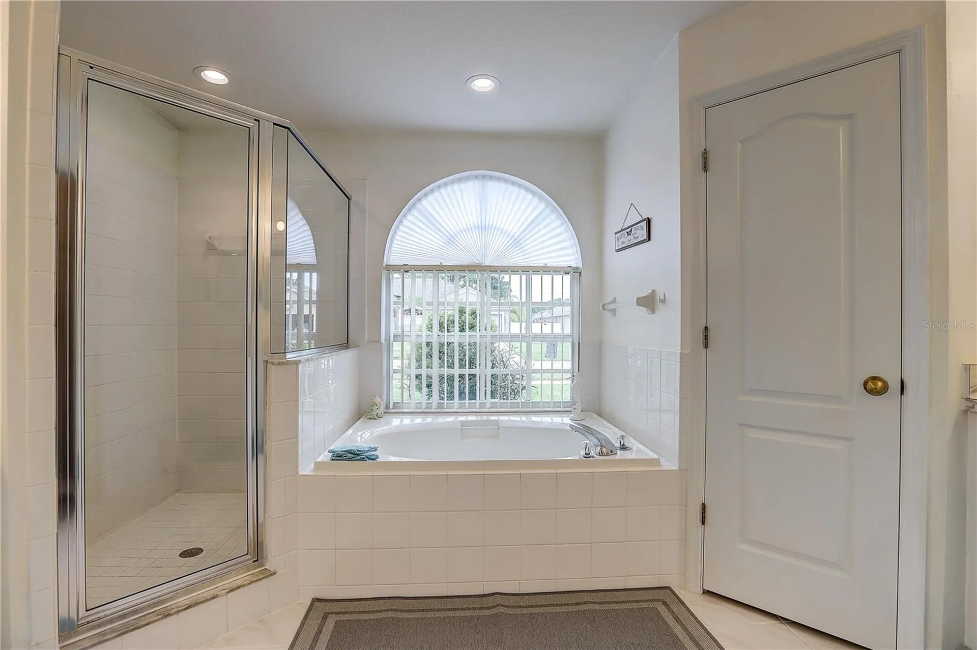 2242 Towering Oaks Circle Seffner FL 33584