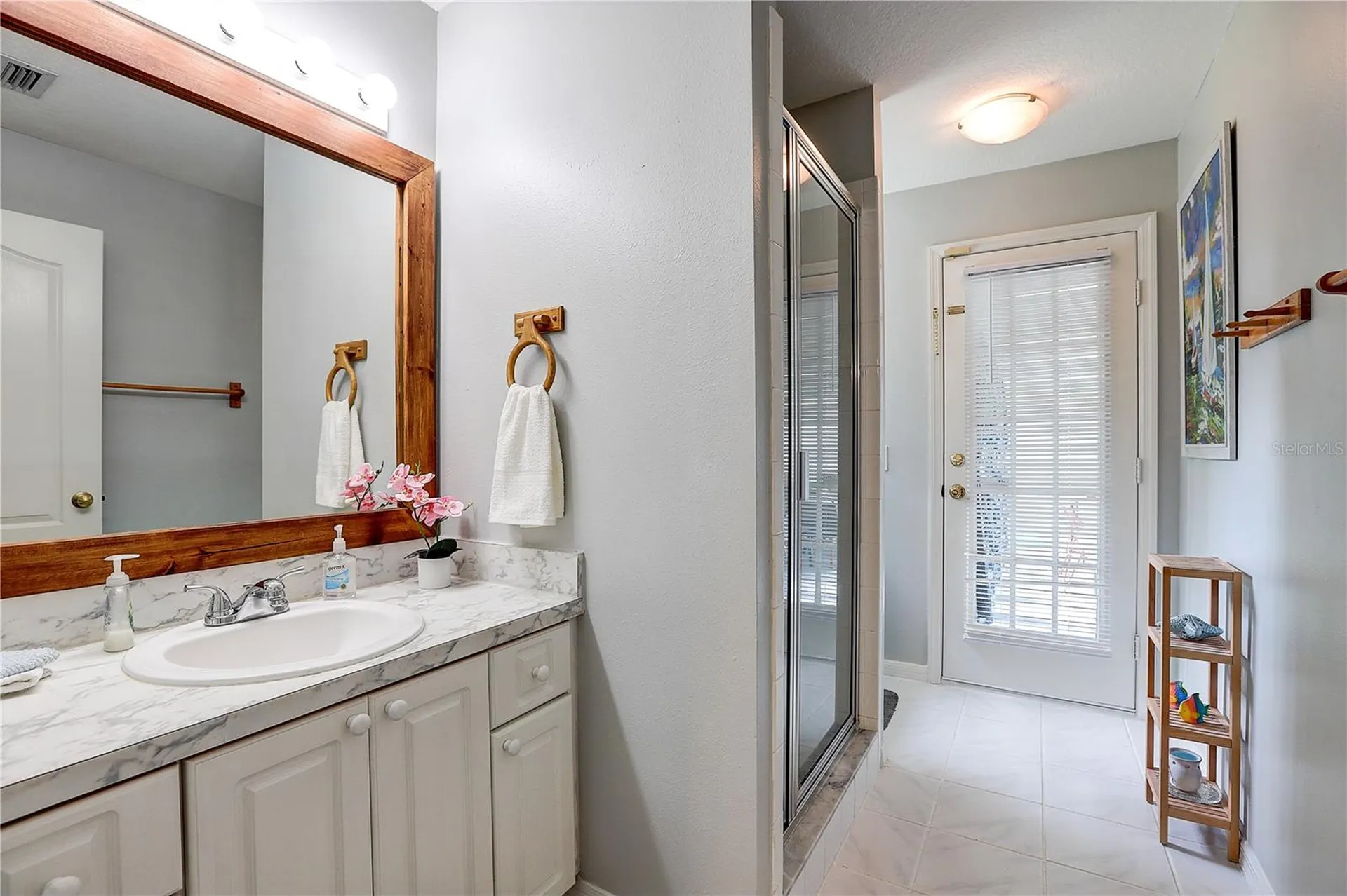 2242 Towering Oaks Circle Seffner FL 33584