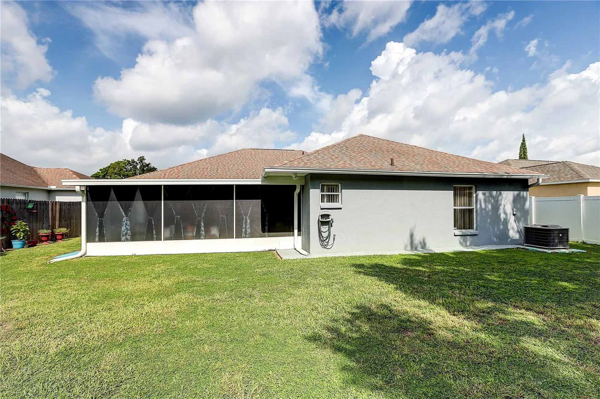 2242 Towering Oaks Circle Seffner FL 33584