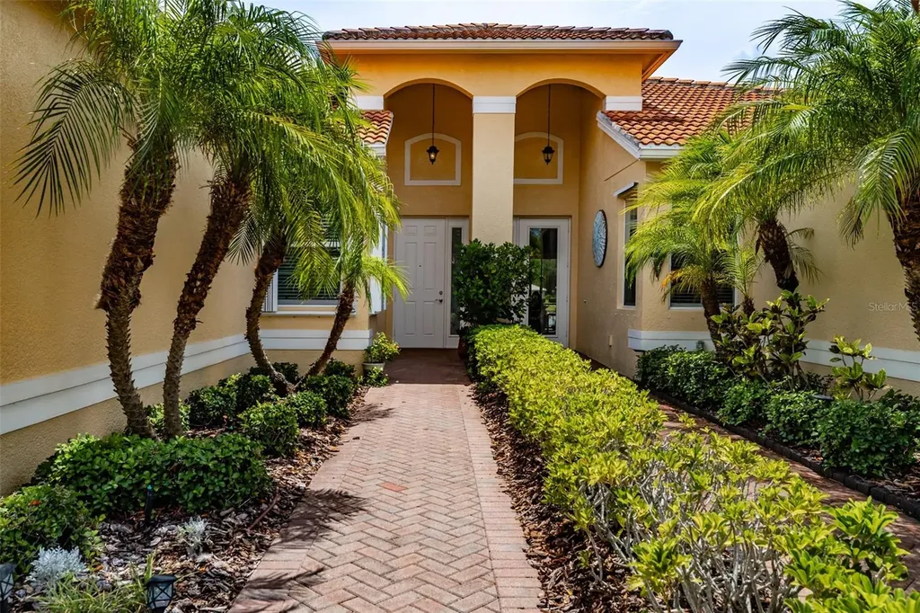 4919 Marble Springs Circle Wimauma FL 33598