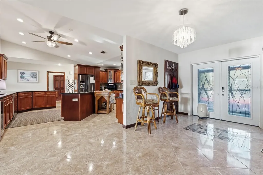 1818 Dolphin Boulevard S St Petersburg FL 33707