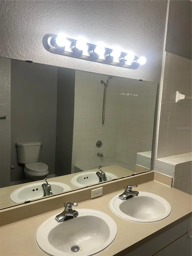 3701 Conroy Road Orlando FL 32839
