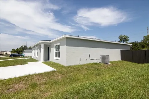 2232 Fernwood Street Deltona FL 32738