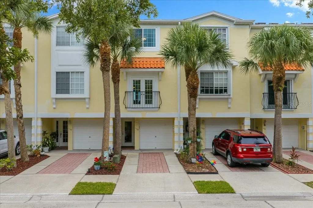 158 Brent Circle Oldsmar FL 34677