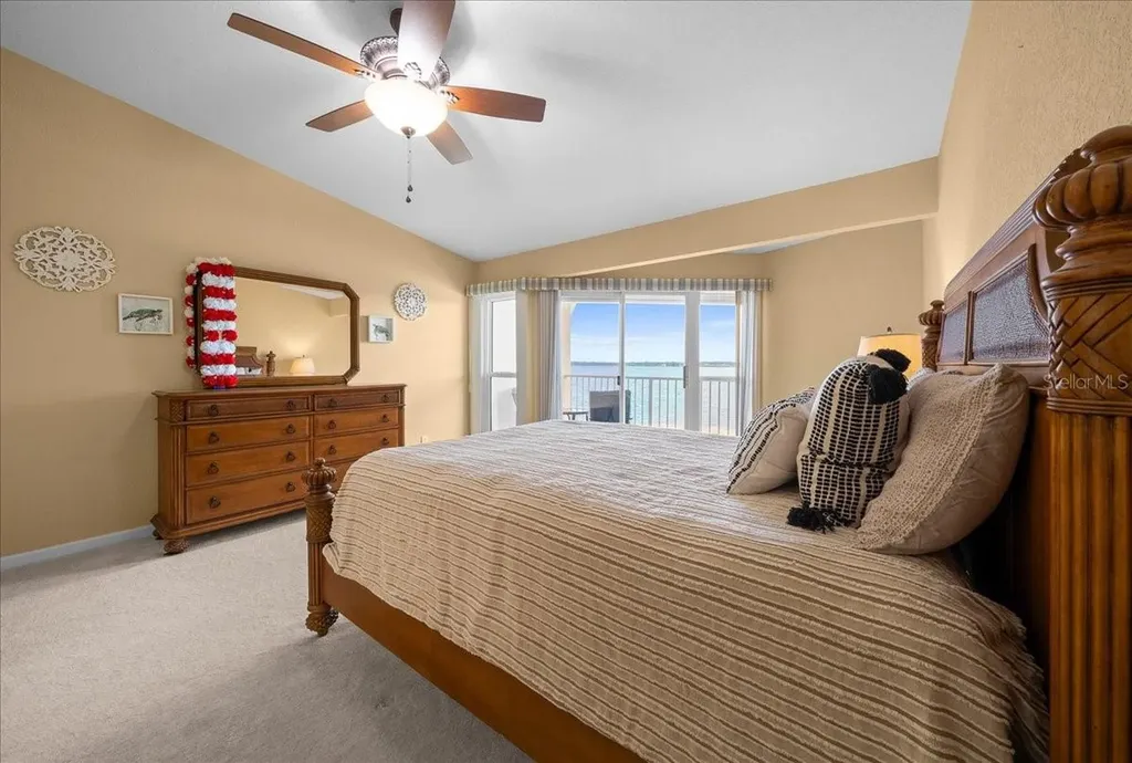 158 Brent Circle Oldsmar FL 34677