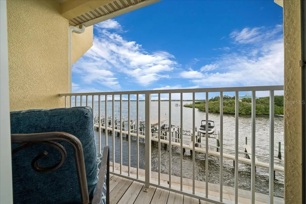 158 Brent Circle Oldsmar FL 34677