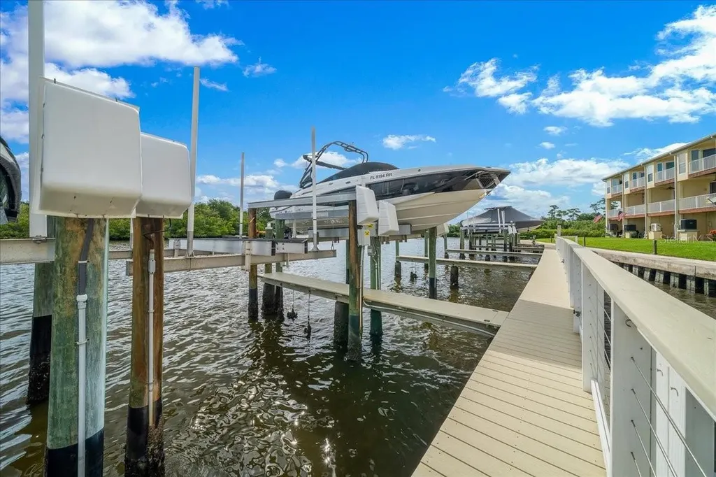 158 Brent Circle Oldsmar FL 34677