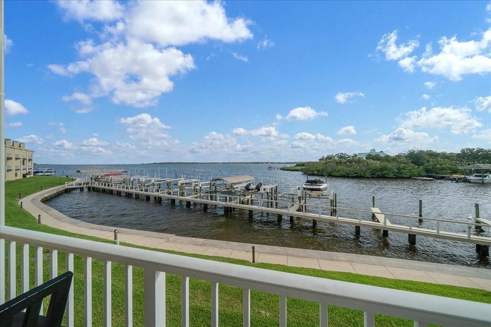 158 Brent Circle Oldsmar FL 34677