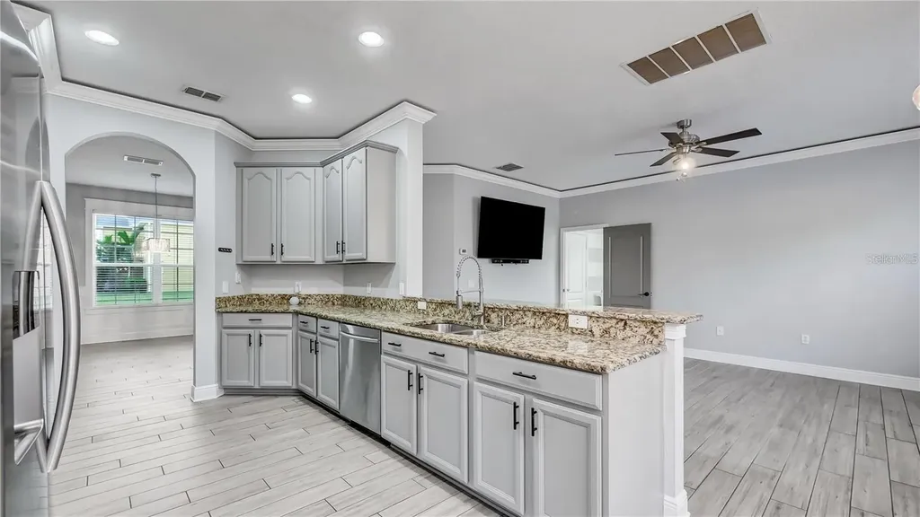 3833 Siskin Drive Kissimmee FL 34744