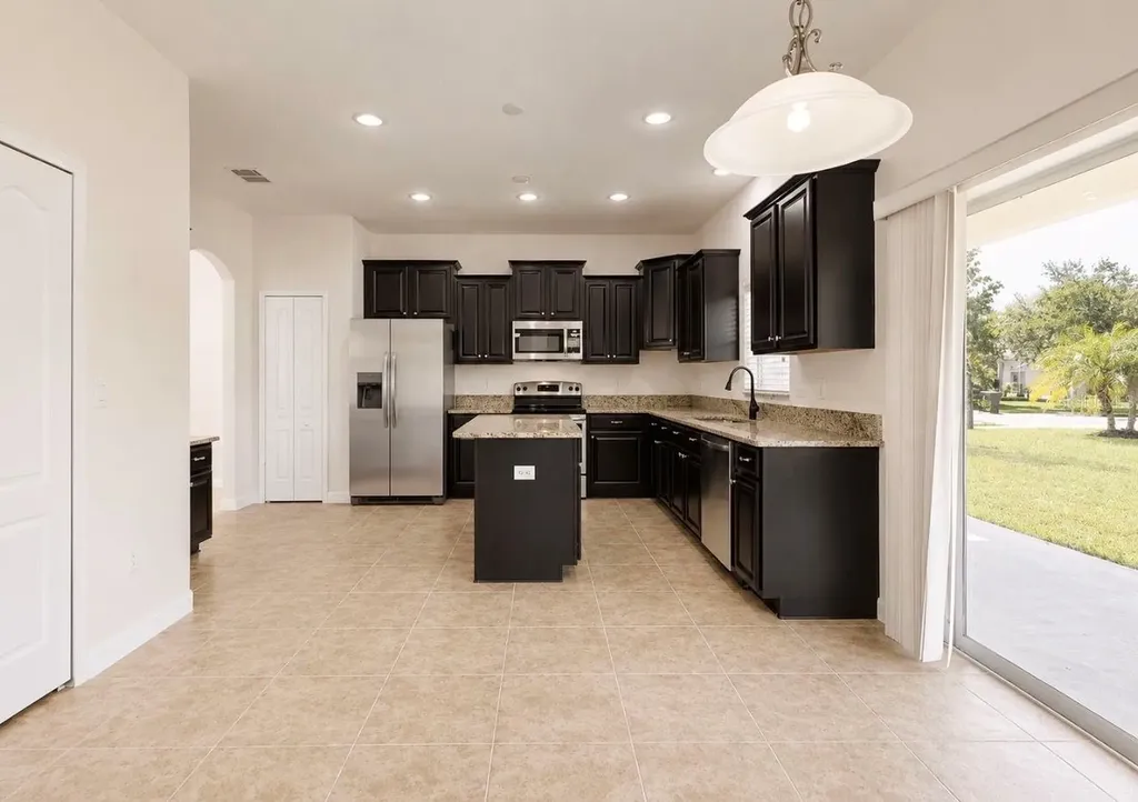 125 Orange Mill Avenue Ruskin FL 33570