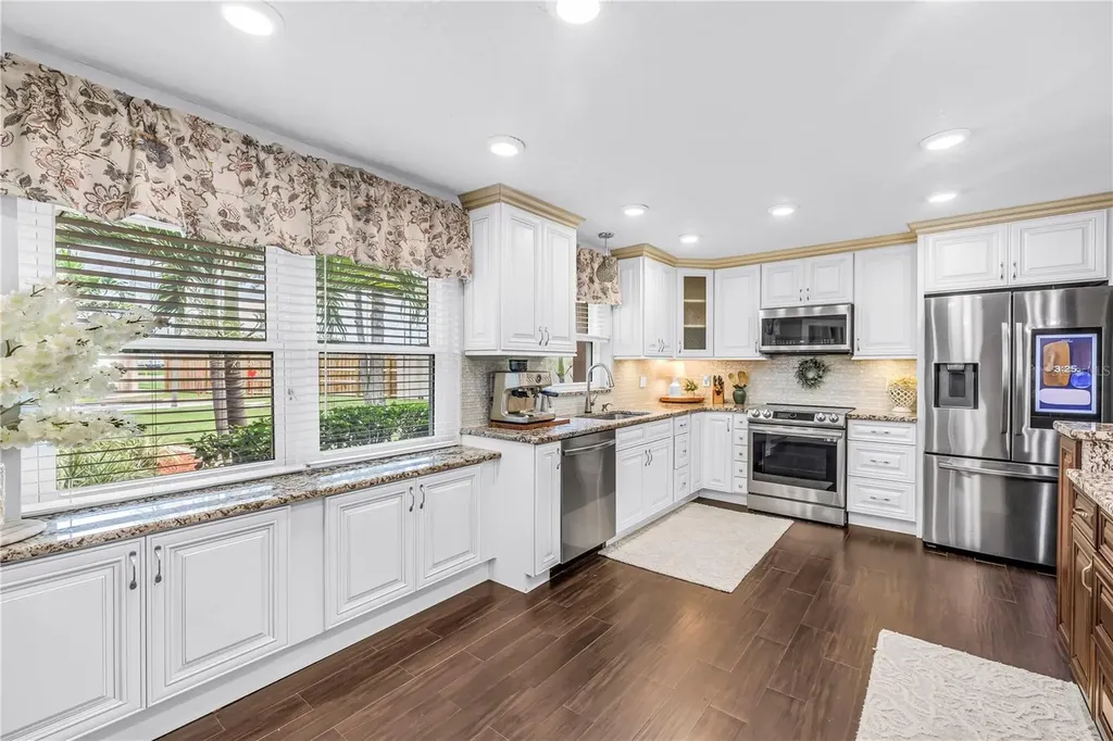 10210 95th Street Seminole FL 33777