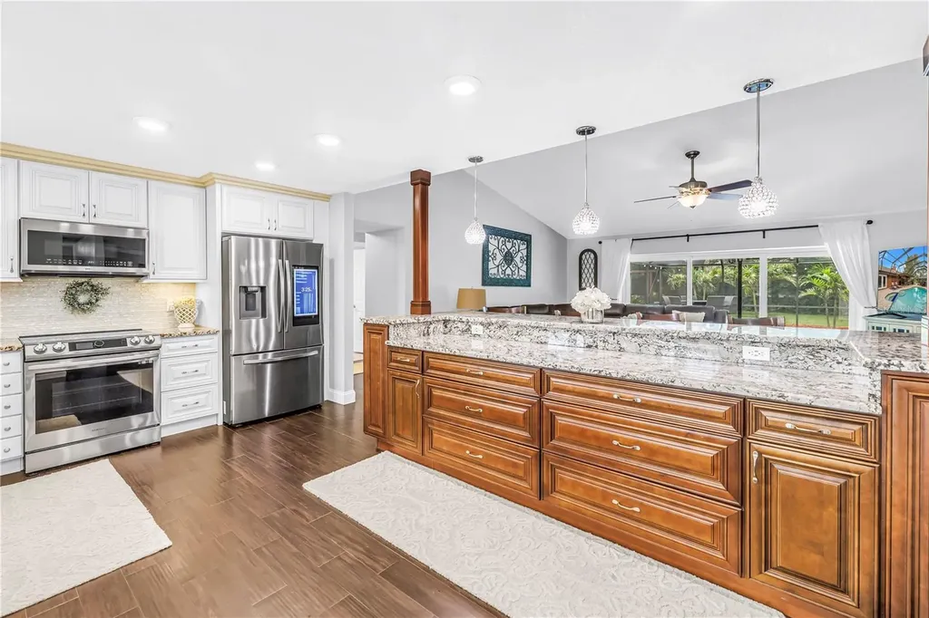 10210 95th Street Seminole FL 33777