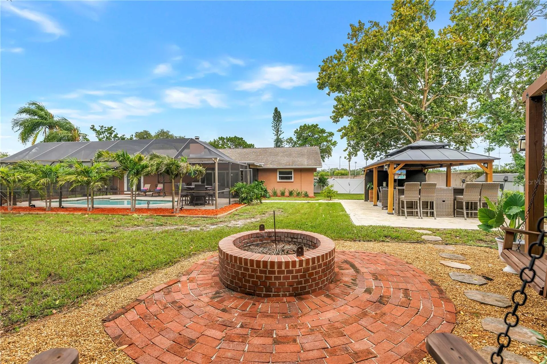 10210 95th Street Seminole FL 33777