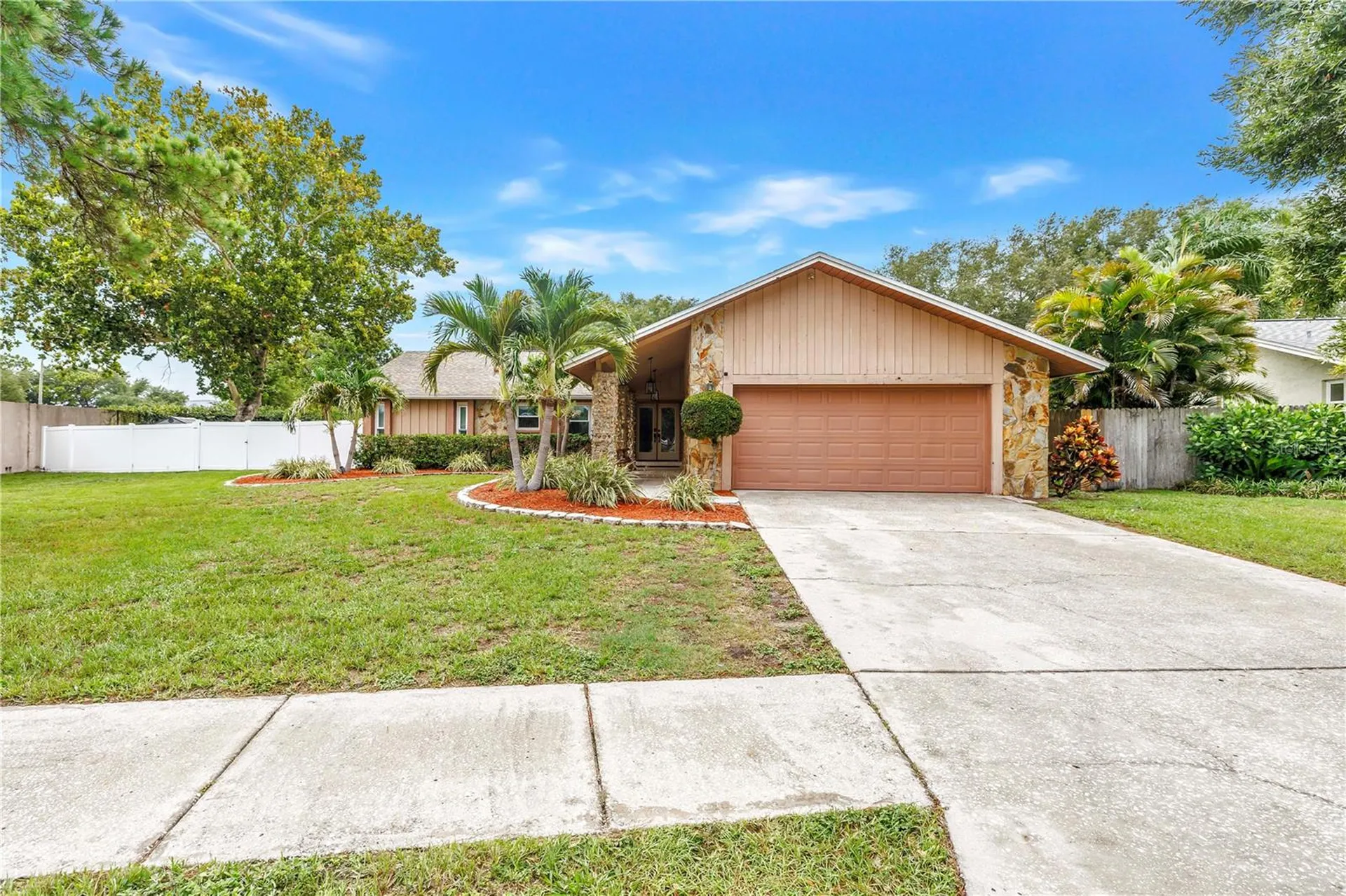 10210 95th Street Seminole FL 33777