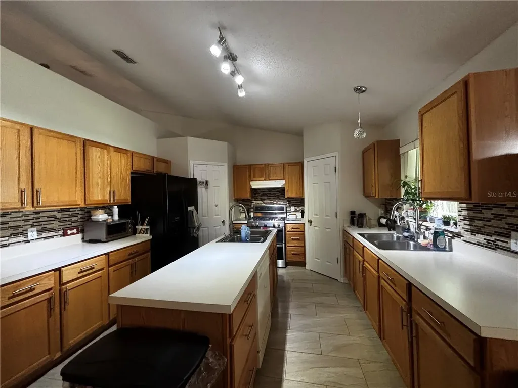 8 Botany Lane Palm Coast FL 32137