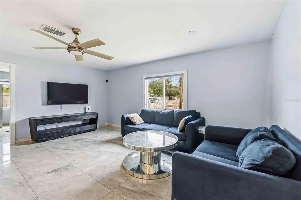 3706 Old Bradenton Road Sarasota FL 34234