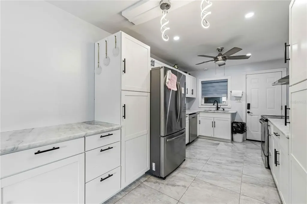 3706 Old Bradenton Road Sarasota FL 34234
