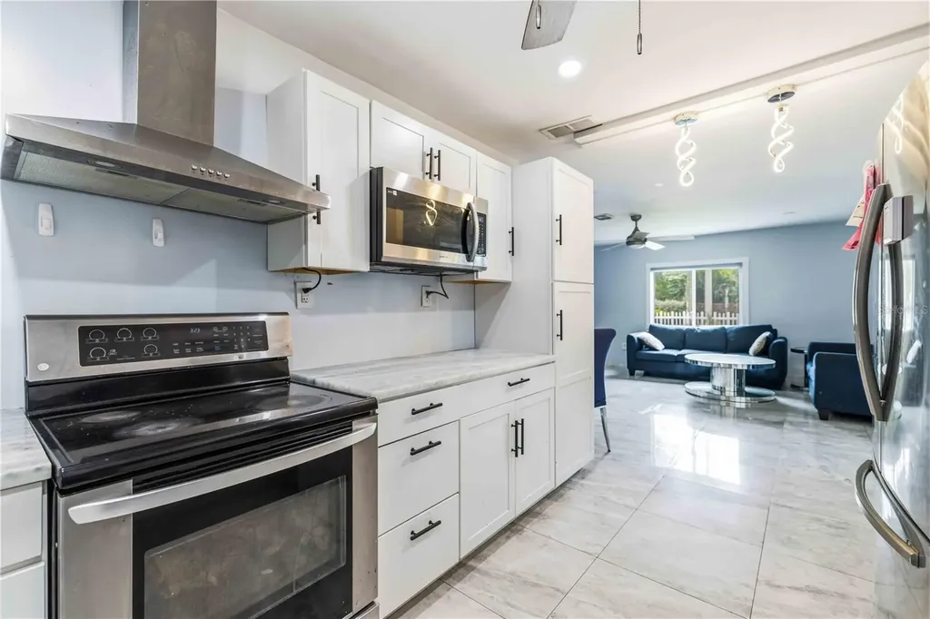 3706 Old Bradenton Road Sarasota FL 34234