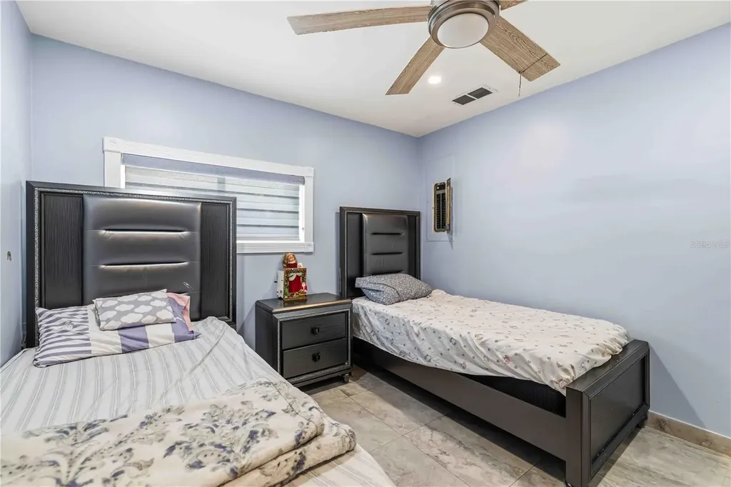 3706 Old Bradenton Road Sarasota FL 34234