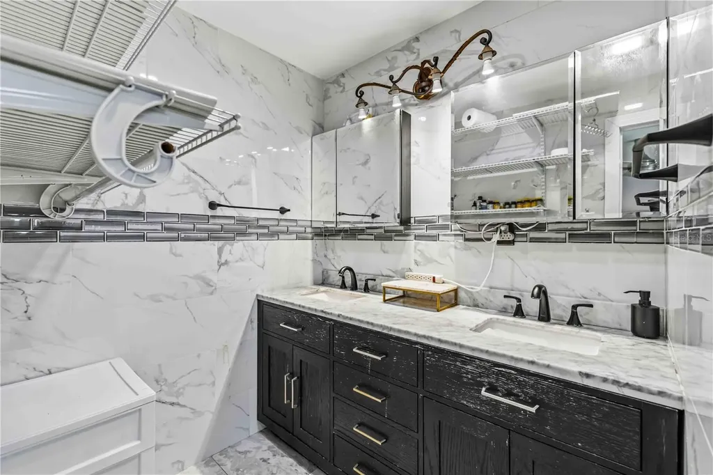 3706 Old Bradenton Road Sarasota FL 34234