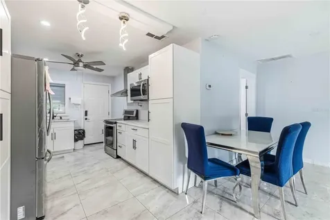 3706 Old Bradenton Road Sarasota FL 34234