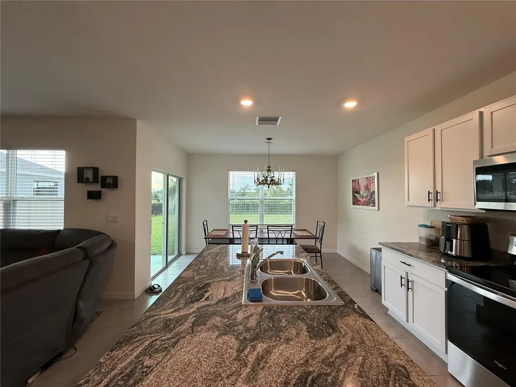 3521 Maple Grove Way Plant City FL 33565