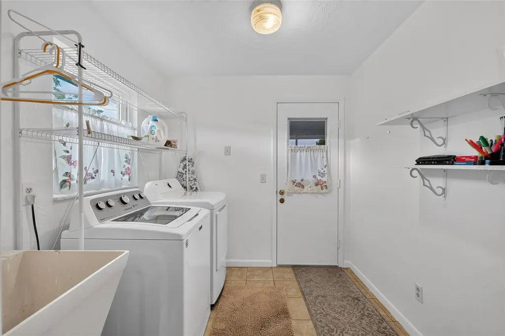 3705 N Honeylocust Drive Beverly Hills FL 34465