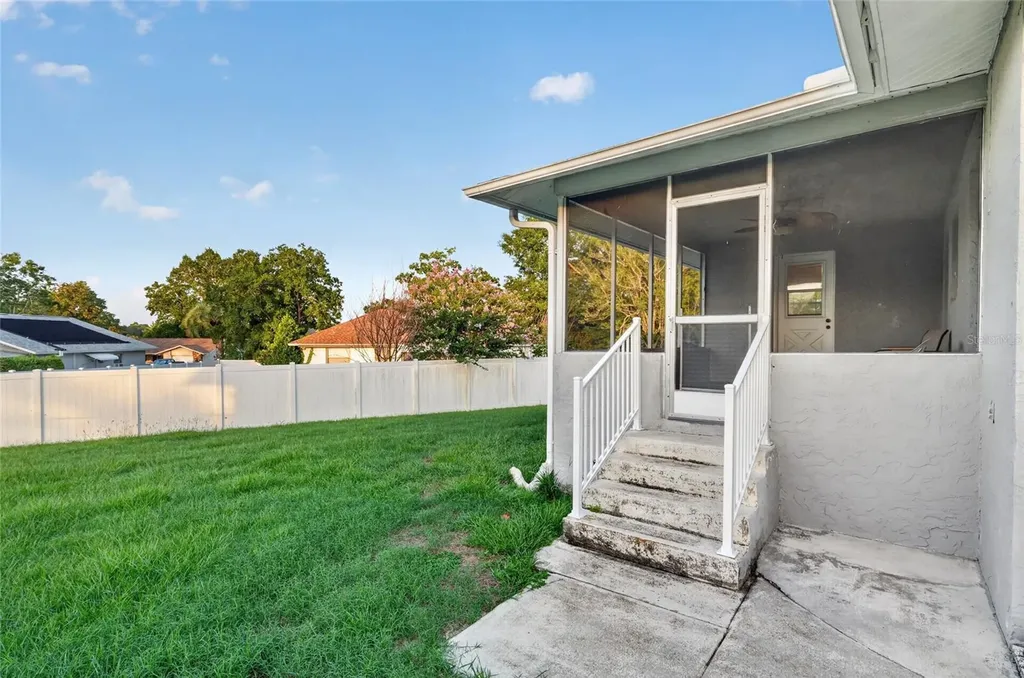 3705 N Honeylocust Drive Beverly Hills FL 34465