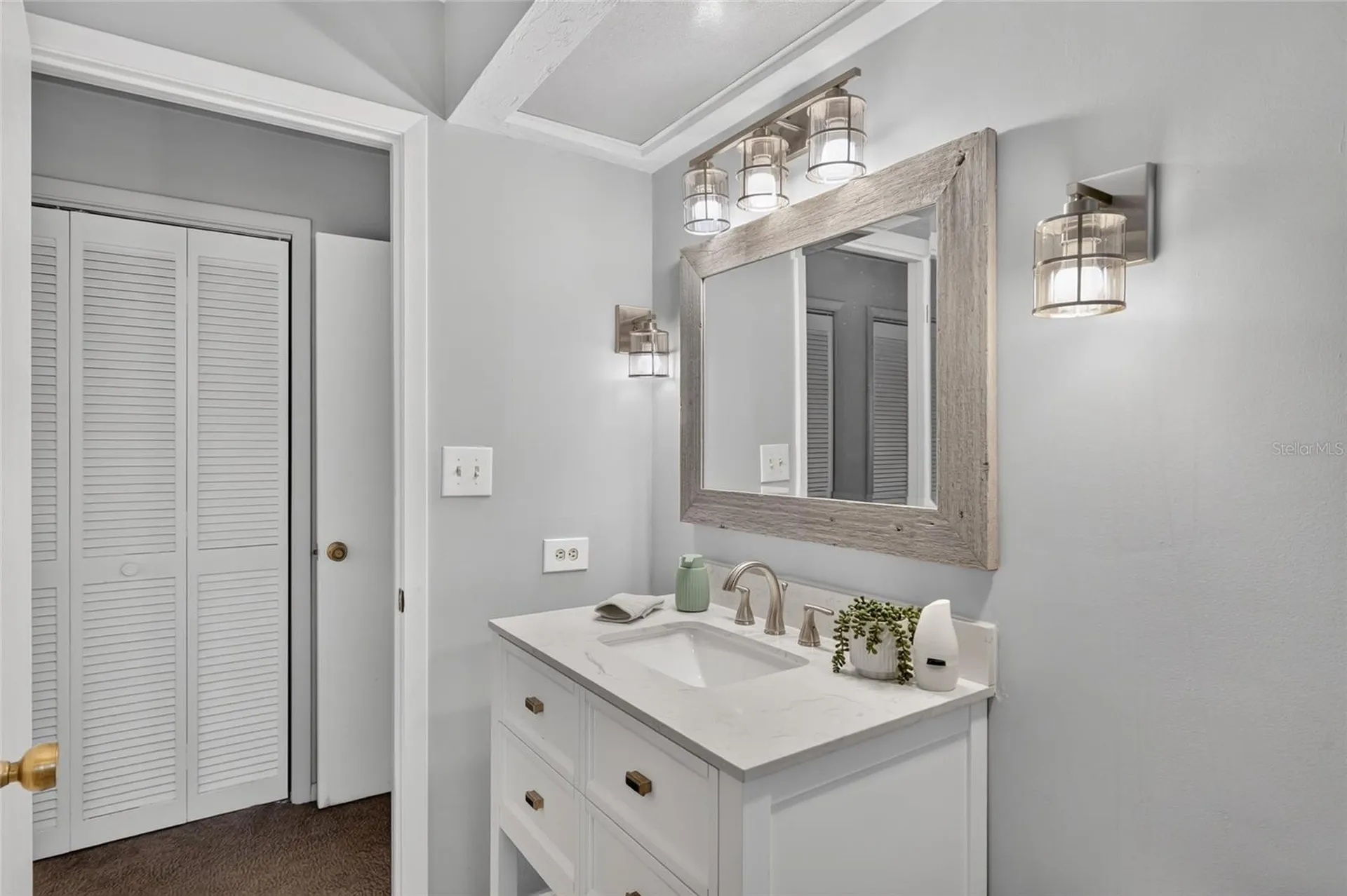 3705 N Honeylocust Drive Beverly Hills FL 34465