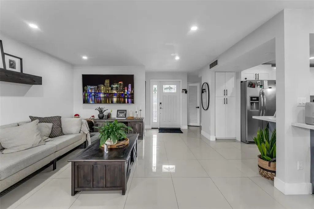 14932 SW 89th Street Miami FL 33196