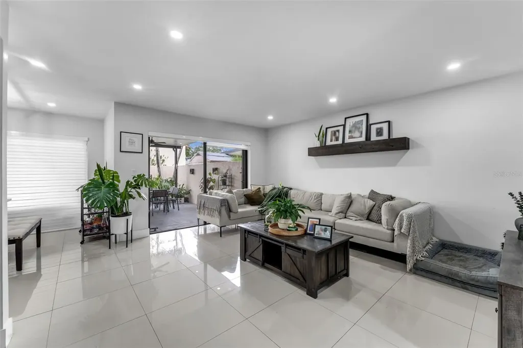 14932 SW 89th Street Miami FL 33196