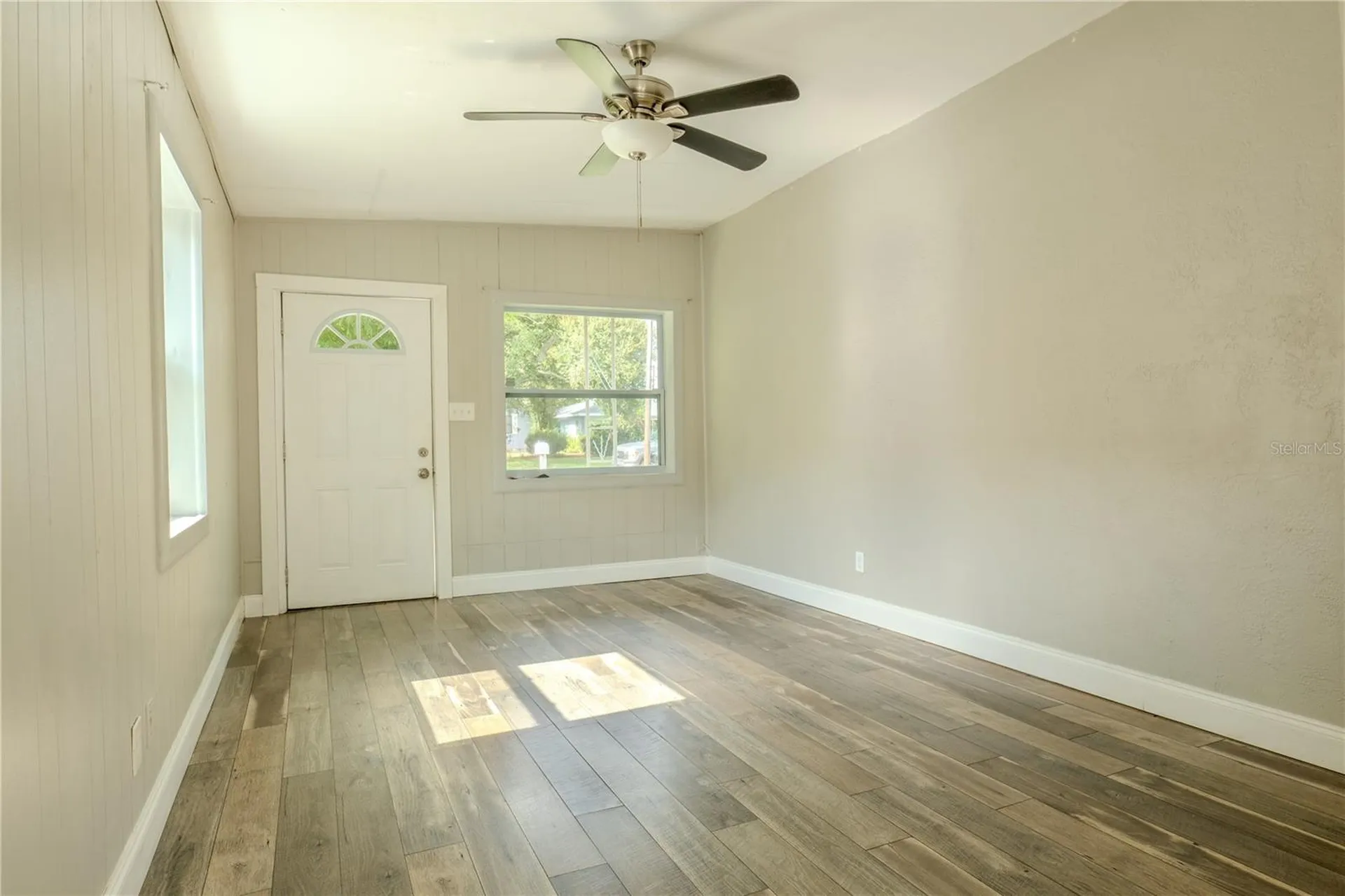 2553 18th Avenue N St Petersburg FL 33713