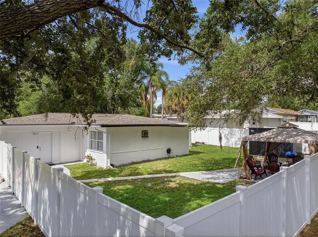 4015 River Hills Drive Tampa FL 33617