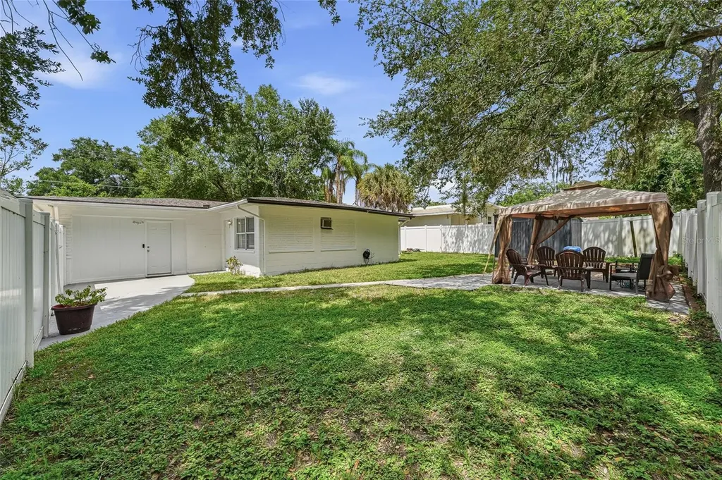 4015 River Hills Drive Tampa FL 33617