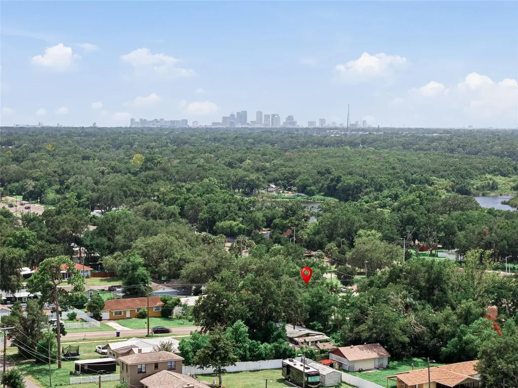 4015 River Hills Drive Tampa FL 33617