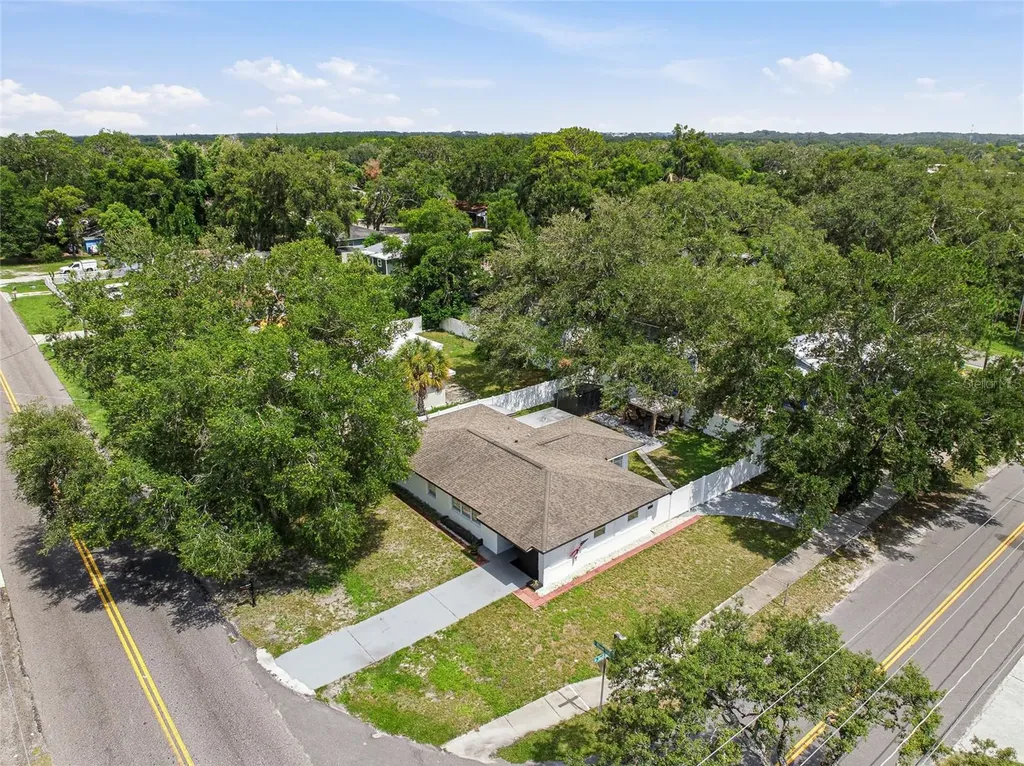 4015 River Hills Drive Tampa FL 33617
