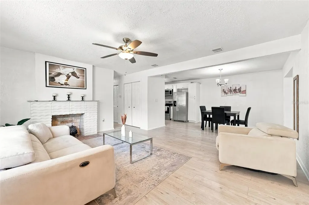 4015 River Hills Drive Tampa FL 33617