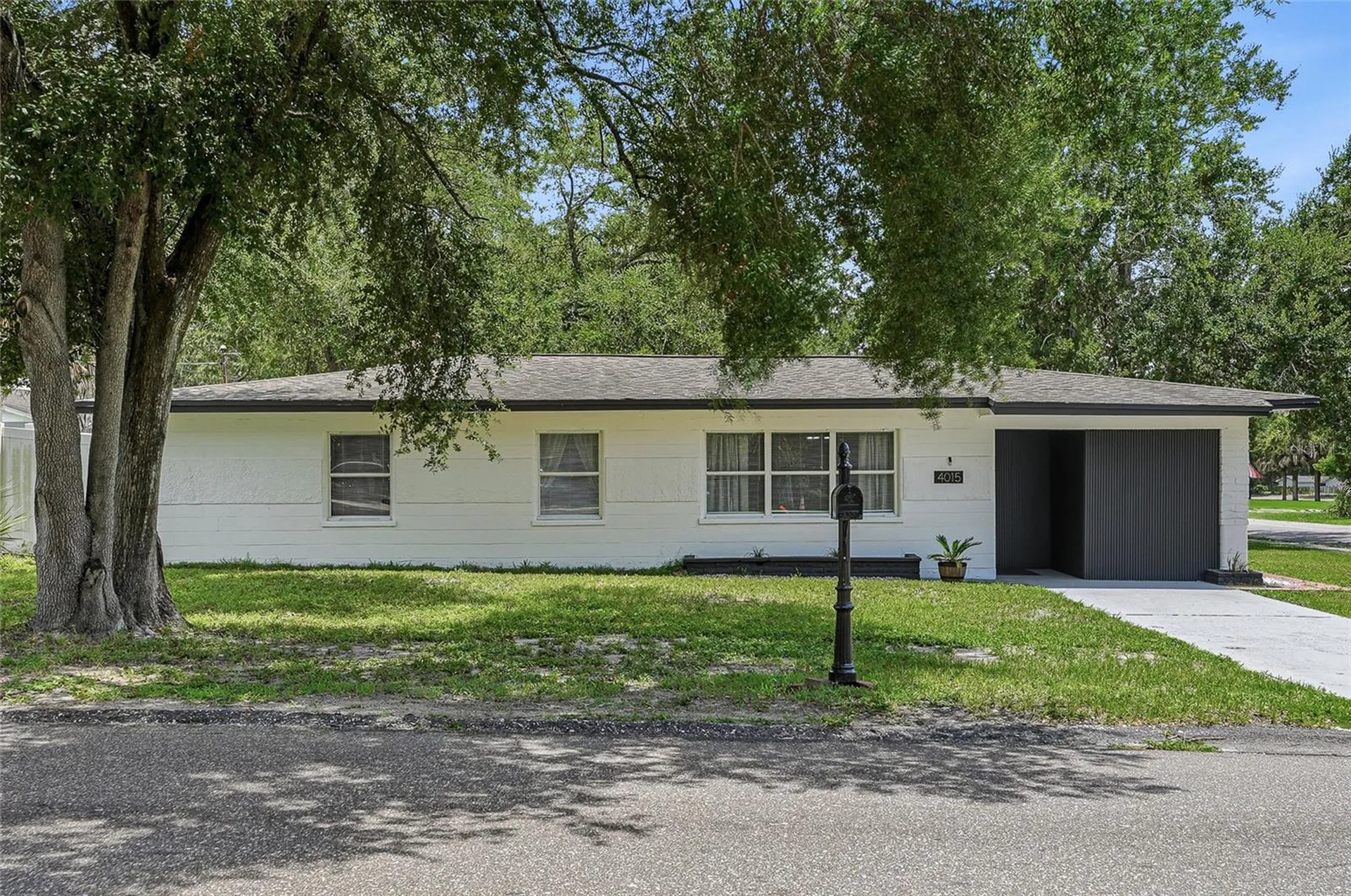 4015 River Hills Drive Tampa FL 33617