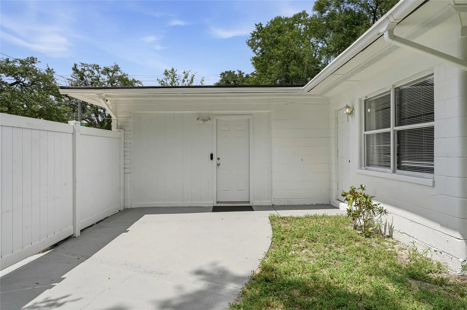 4015 River Hills Drive Tampa FL 33617