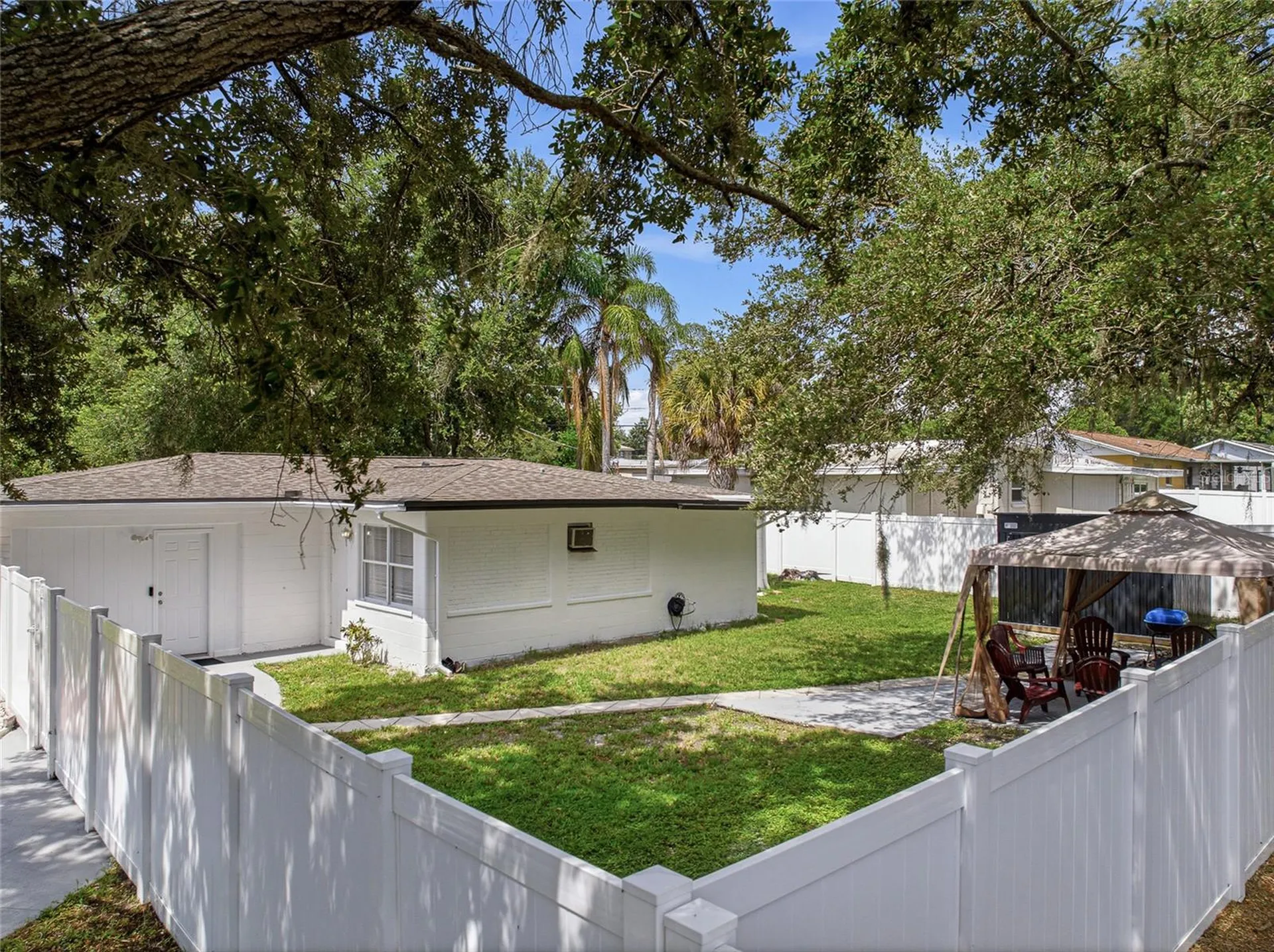 4015 River Hills Drive Tampa FL 33617